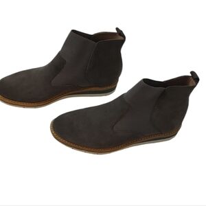Gray Leather Adam Tucker Slip on Ankle Boots sz 6